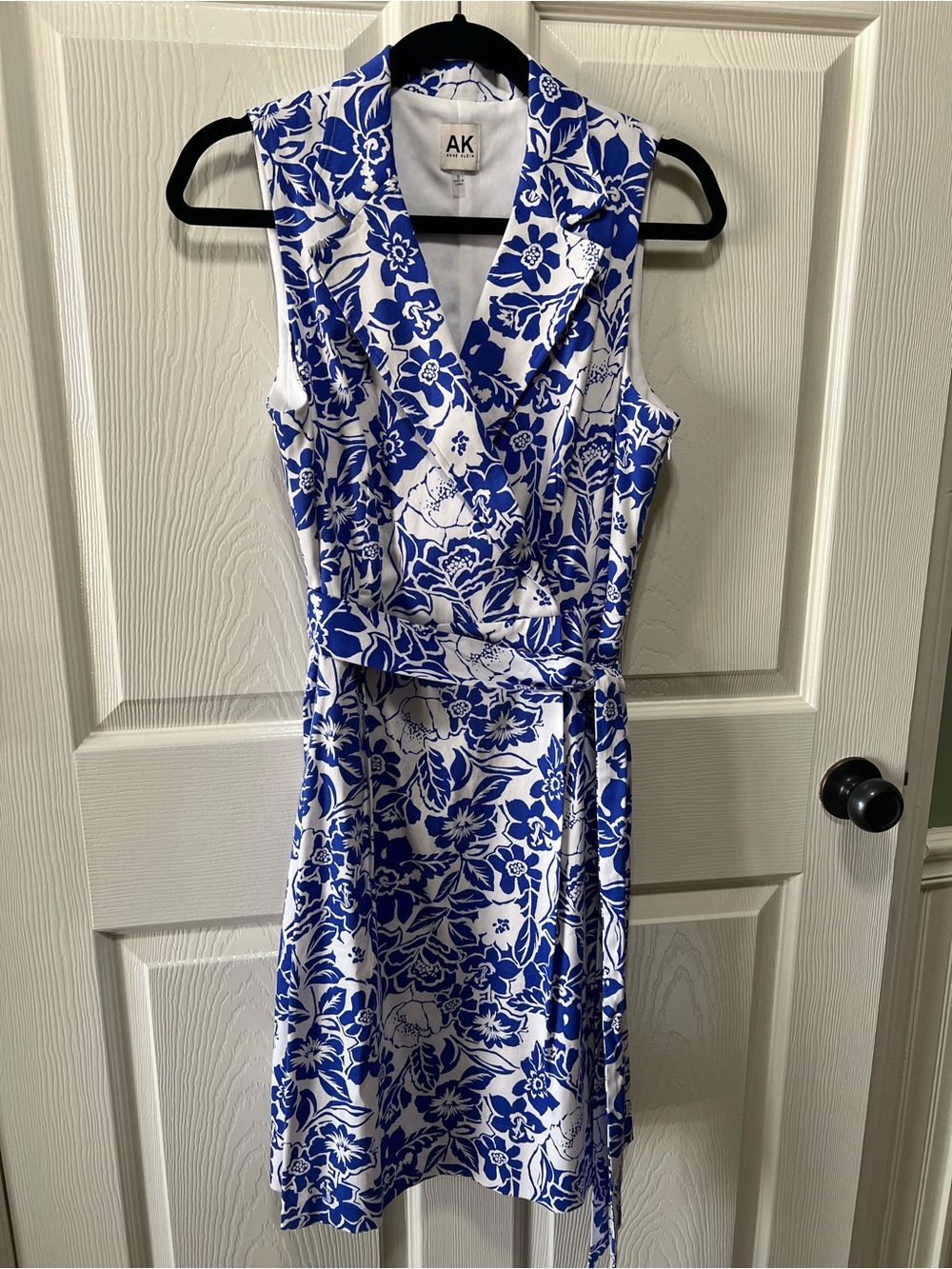 Anne Klein Size 6 Blue White Floral Faux Wrap A-Line Belted Dress - Picture 3 of 17